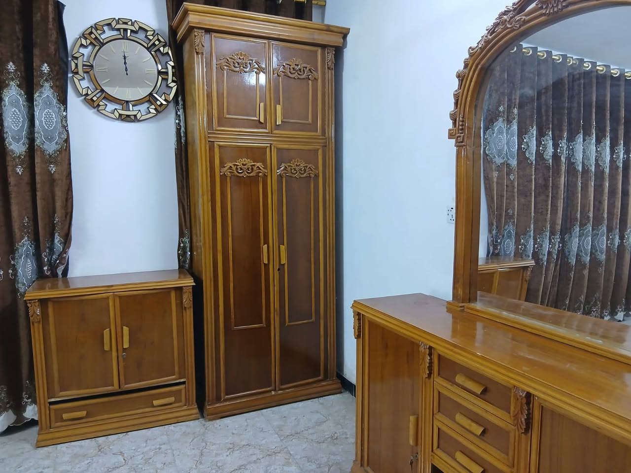 غرفة عراقية • مجال بسيط • للبيع