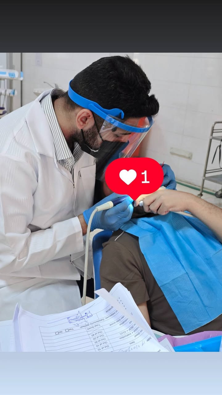 اي احد عندة جذور او اسنان تالفة يتواصل وياي والعلاج مجاني بالكامل
***********

نص مكتوب في الصور:
- 1