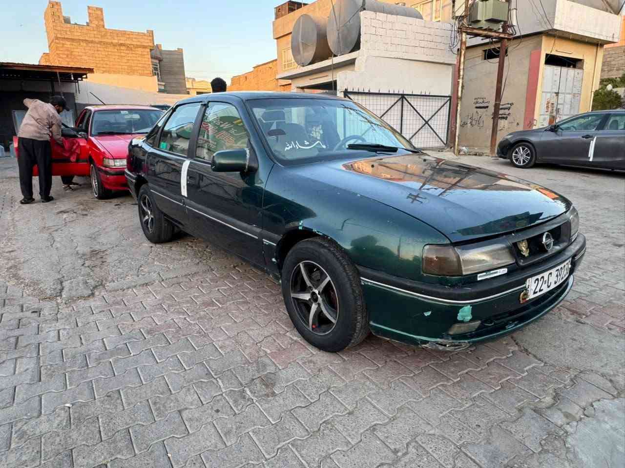اوپل مودیل 95 گیر اوتوماتیک مەکینە 20 دوو جام کارەبا قفڵ مەرکەزی بیتاقەی بەزینی هەیە بەناو خۆمانەوەیە ئەیبی ئیس سعری 40 
***********
