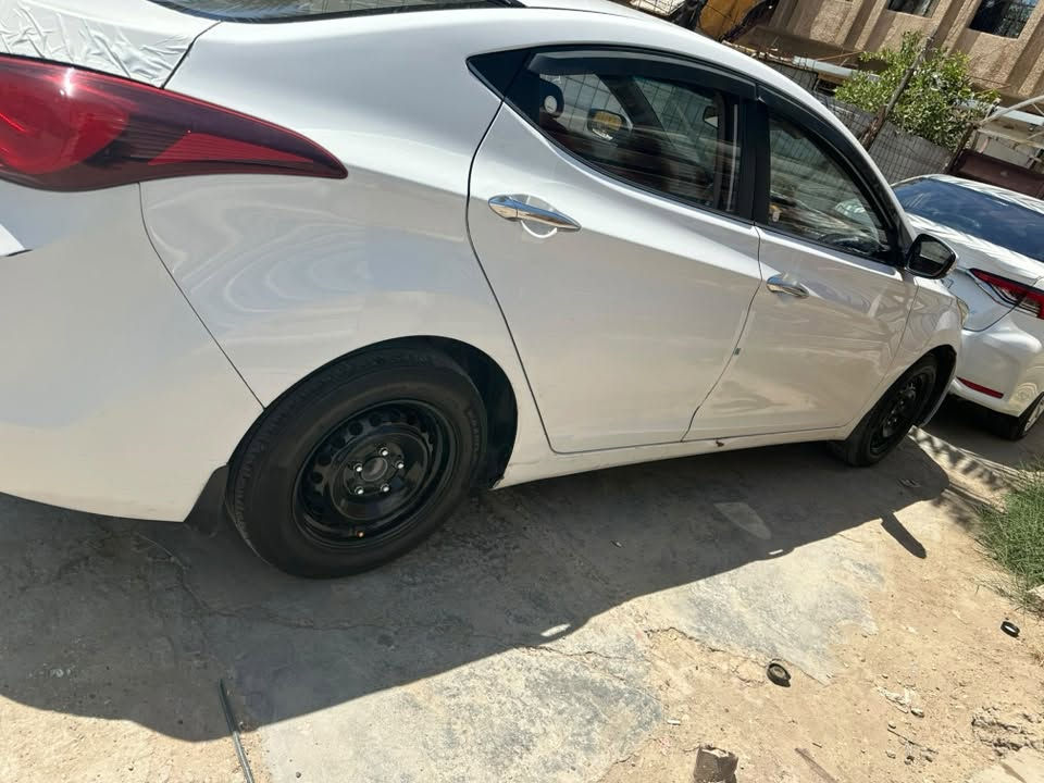النتره خليجي ١٥مكينه ١٨٠٠ فتحه سقف شاير بل مري سياره مكفوله من تبديل ودواخل بيه تكشير صبغ  ضربه   جاملغ خلف سايق بدون دواخل  العنوان بغداد غزاليه السعر ١٠٥بيه مجال شي بسيط  اتصال ***********
