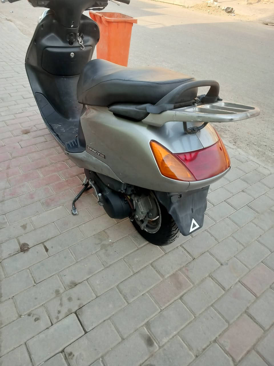 سبيسي • كفال عام • مجال قليل
