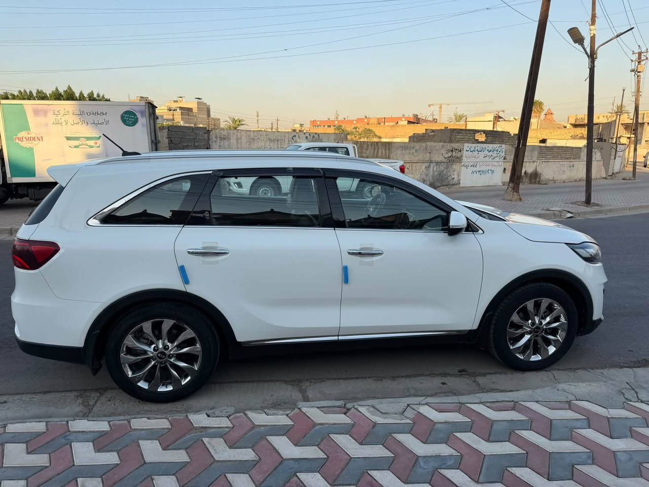 � للبيع كيا سورنتو 2019

▪️ محرك 6 سلندر 3.3L
▪️ وارد خليجي
▪️ ماشية 86,000 كم فقط
      فول  مواصفات عدا الفتحه 
▪️ السيارة سليمة بالكامل
▪️ خالية من الحوادث والضرر
▪️ نظيفة جداً من الداخل والخارج
▪️ جاهزة للاستخدام ولا تحتاج أي شي
اذا اكو مراوس بسورنتو خليجيه  2024
 لل اتصال ***********
