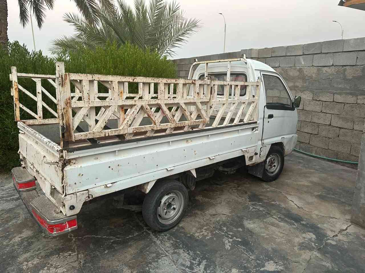 السلام عليكم سياره للبيع أوراق اصليه كامله محرك كير اكسل سياره شرط من كلشي جاهزه نضيفه بمعنئ الكلمه مكاني صلاح الدين الضلوعية ***********
