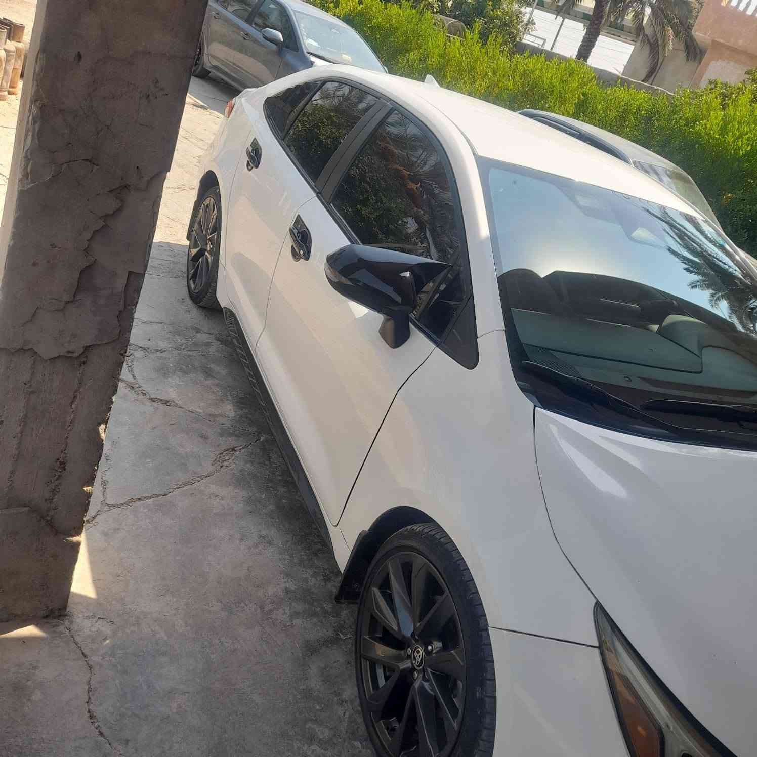 كورلا 2023 وراد امريكي SE 
بصمة 
محرك 2000 
ويل بلاك
شاشة كبيرة
سايد بريك كهرباء 
تحكمات مقود 
اوتو هولد 
درايف مود
كامرة خلفية
ماشية 22 الف ميل
حادث جاملغ وبنيد 
السعر / 135$ ورقة وبيها مجال
 رقم صلاح الدين معوقين المعوق جيراني
العنوان / سامراء - الحويش
***********
