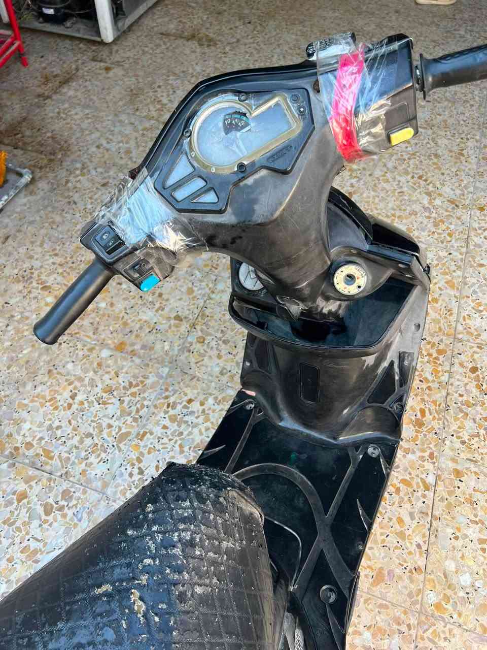 سلام عليكم شلونكم شباب هاي درجه للبيع سعر مناسب لي يحب يشتري يجي خاص او يتصل على رقم هذا ***********
