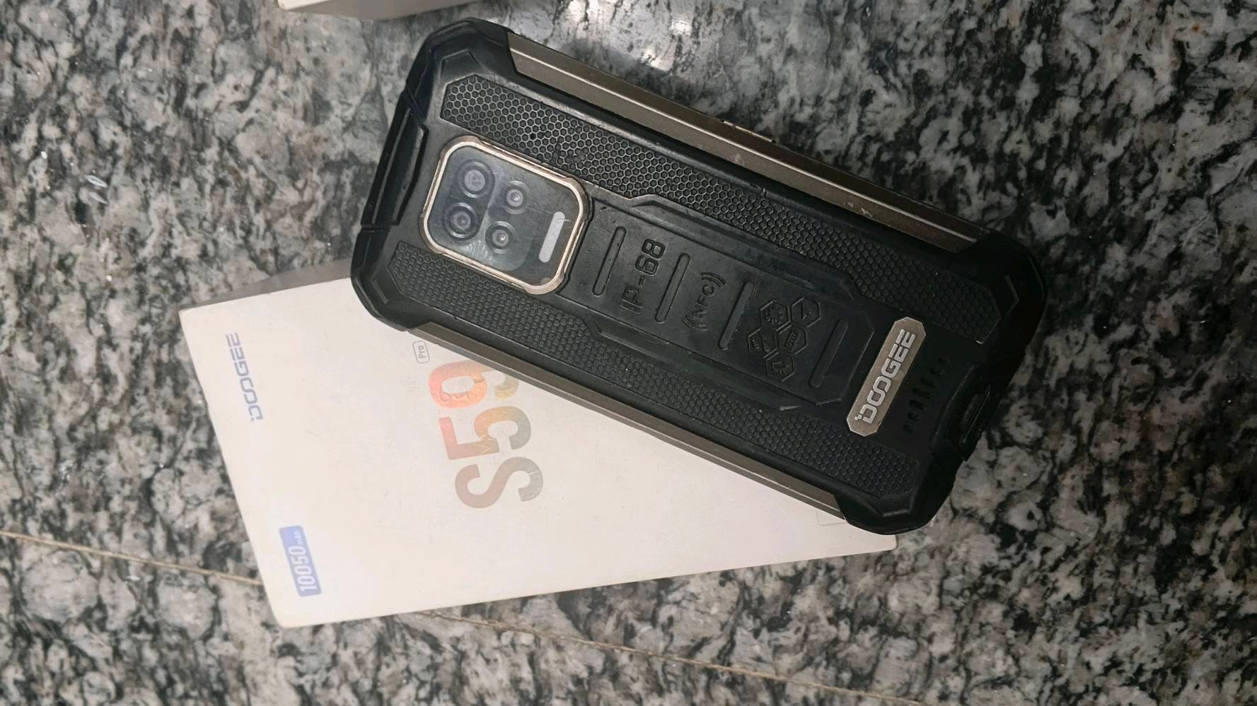 جهازين DOOGEE فحم سعر 100 للاستفسار ***********