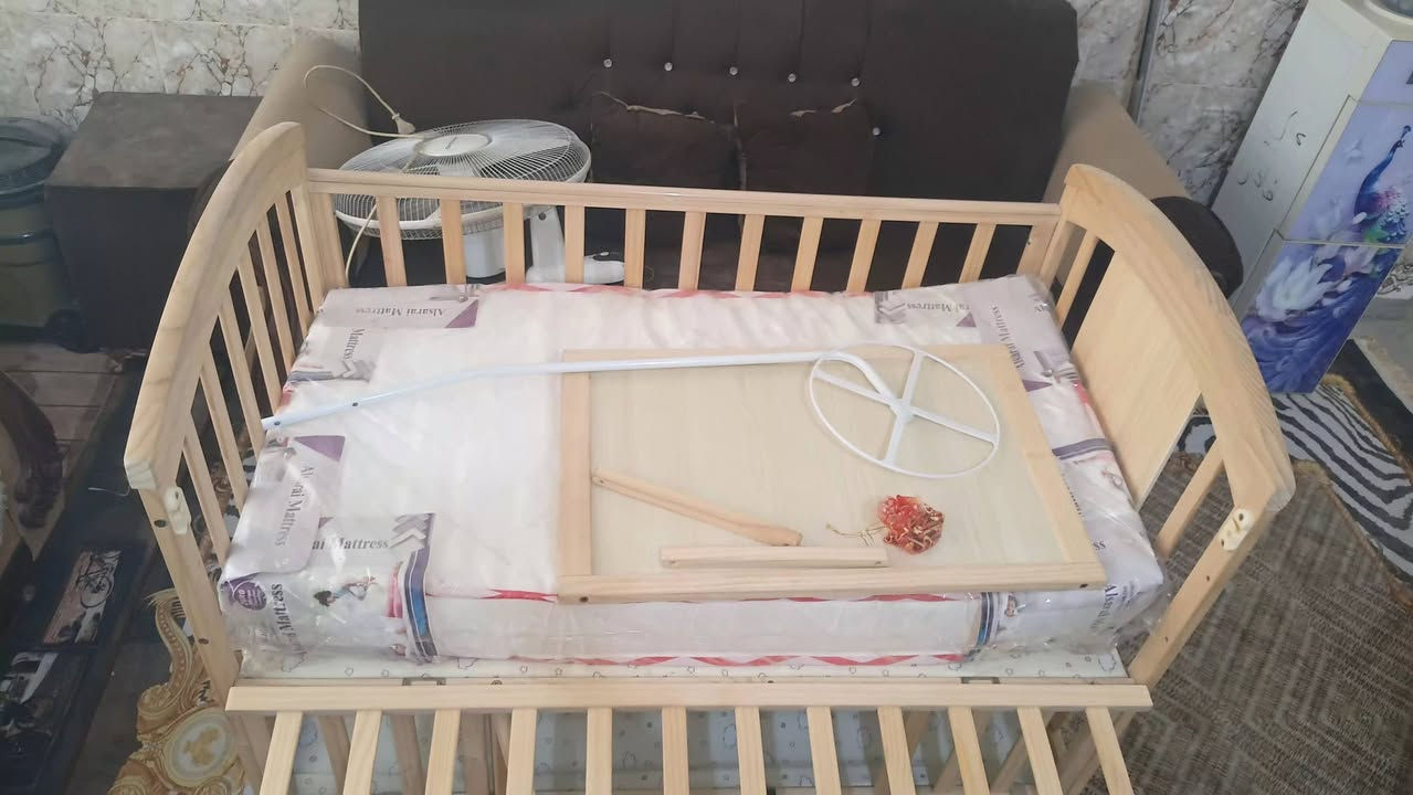 سرير اطفال • جديد • ماحد نايم