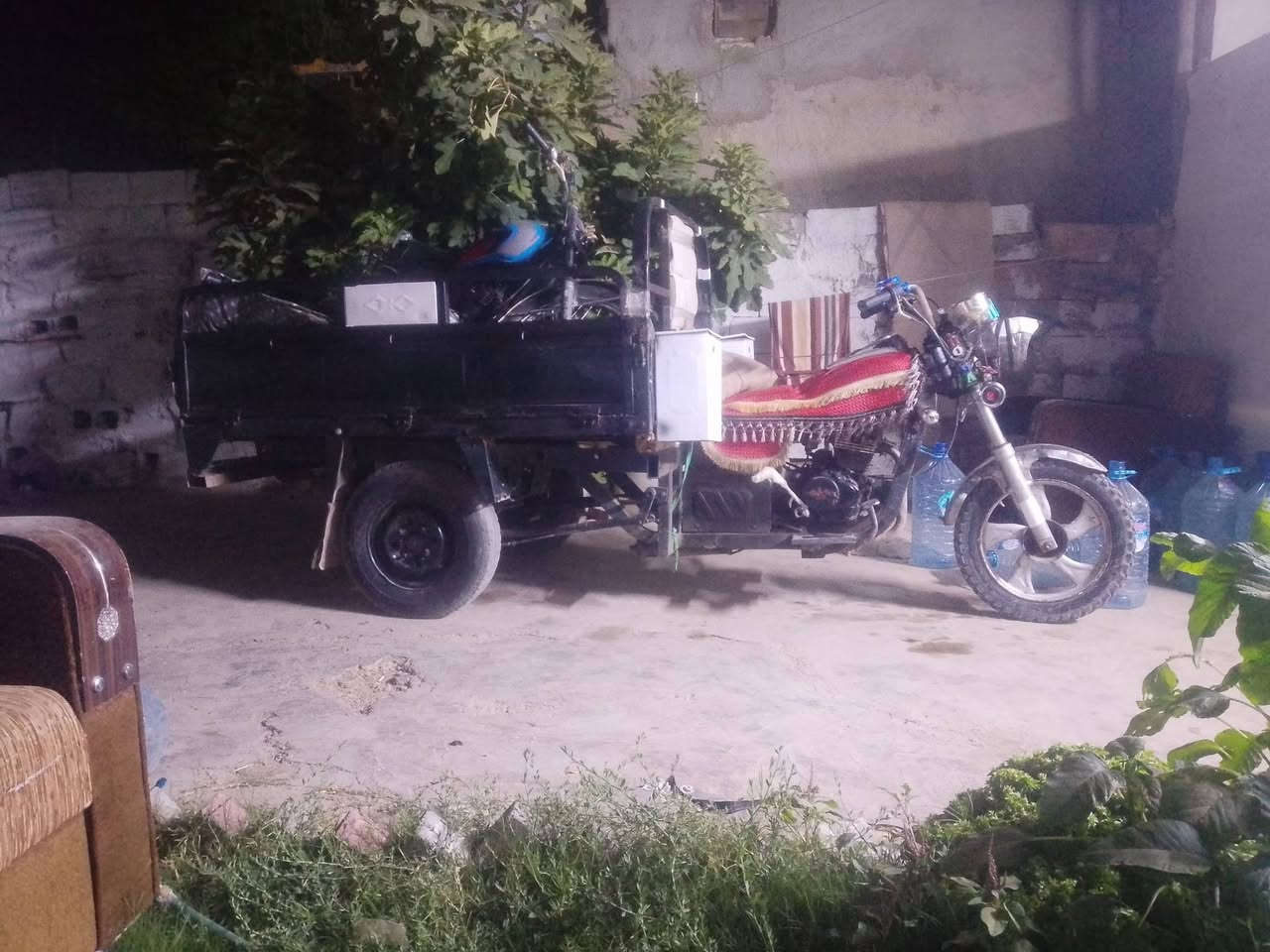 السلام عليكم 750بي مجال بسيط كامله محرك كلجات جديد دبلات كير بوكس اكسن كلها جديد نشاط فول كهربائيات سلف هندر فول هورنات كامله امبيثري 3سماعت#***********
