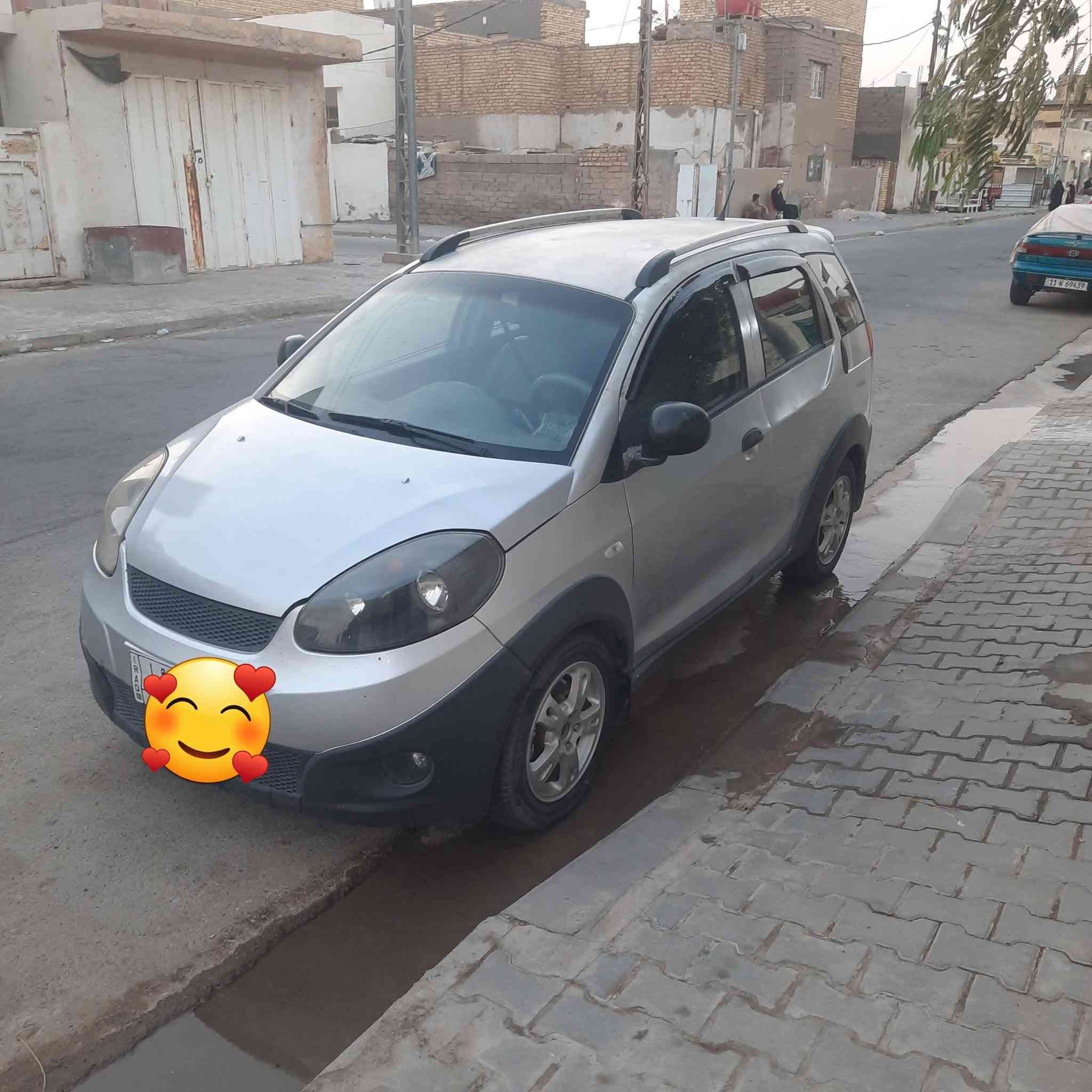 شيري x1
2014 جاهزه مكينه كير تبريد فول رقم واسط السعر 40$ وبيها مجال 
***********
***********
كوت مركز المدينه

