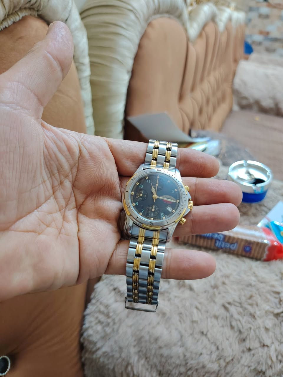 السلام عليكم.. ويستند اوتماتيك أصلي وكالة .. قطر ٤٠ .. قفل بحري.. ستوب ووج.دي ديت . نظافة ٩٩ ٪..
رادو اوتوماتيك ابعاد ٤١ *٣٥.. دي ديت.. نظافة ٩٩ ٪.. ارجو المراسلة على الواتس ***********...
