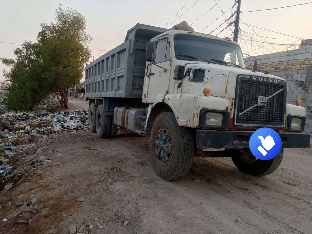 السلام عليكم فالفو للبيع موديل 89 سيارة جاهزة لشغل مكينة خير من الله مجموعة فراشة كير 4×4 رقم بغداد الماني تحويل ثاني يوم الستفسار عل رقم***********
