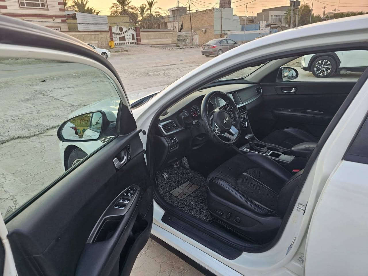 اوبتيما ٢٠١٩ S فول  وارد امريكي ضرر باب السايق الحادث موضح بالصور ماشيه ٧٩ الف السياره جاهزه اي شي مناقصه 
السعر 143 وبيه مجال مكلف بلنشر رقم الهاتف *********** بي واتساب ديوانية, القادسية
