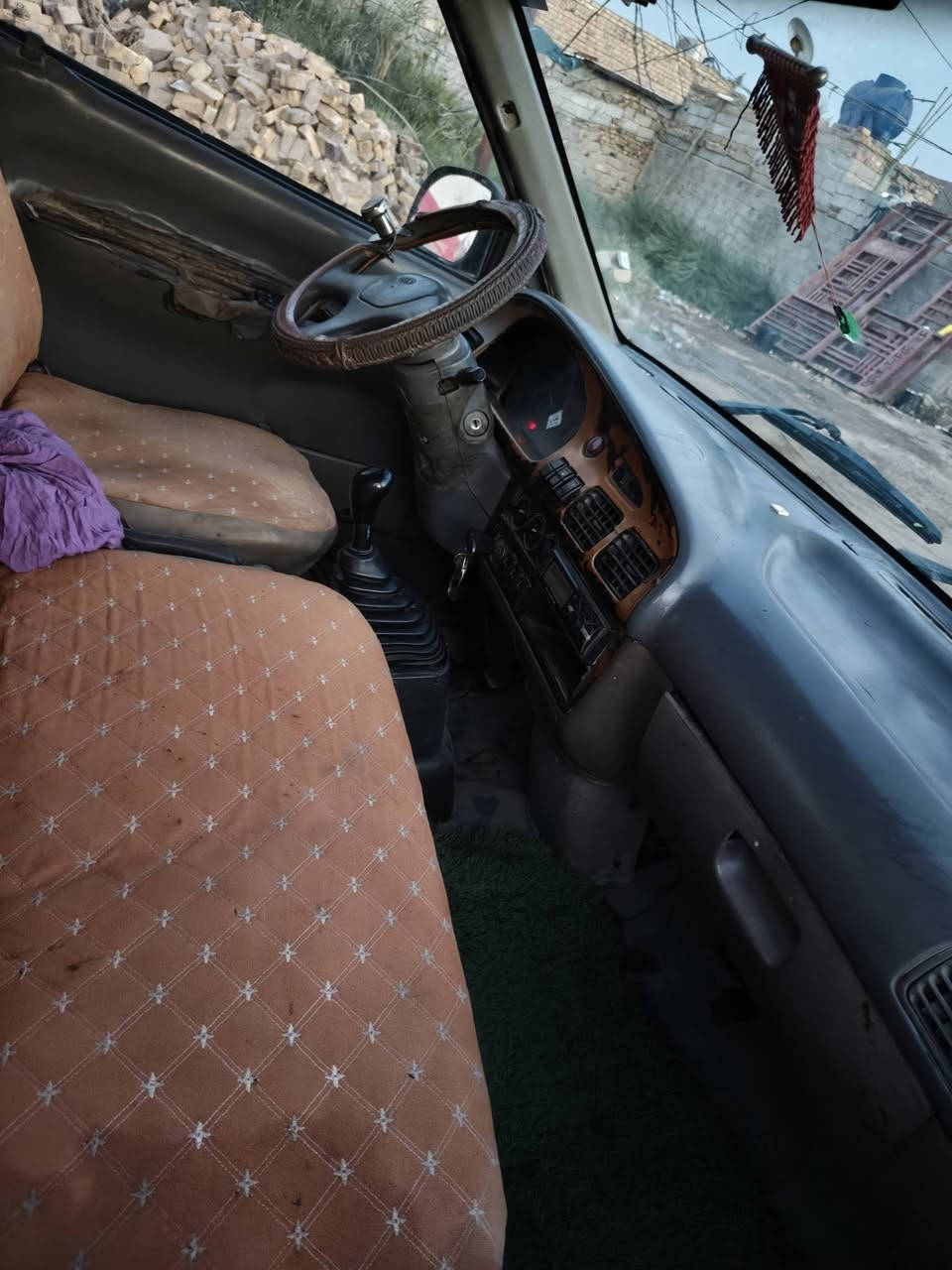 السلام عليكم بريجو للبيع موديل ٩٧ الشواصي معمرات المكينة تنقيص قليل بيها حداديه نضيفه السعر ٤٥ وبيها مجال قليل
للاستفسار *********** مكان السياره الديوانيه
