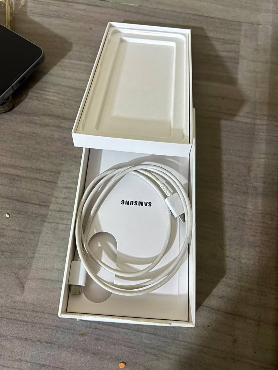 للبيع جهاز Samsung Galaxy A56 
✅ الجهاز بحالة الوكالة النظافة: 100%100
✅ الذاكرة: 256GB
✅️ السعر: 450 
✅️ المكان: بغداد حي النصر
للتواصل: واتساب / اتصال
***********
