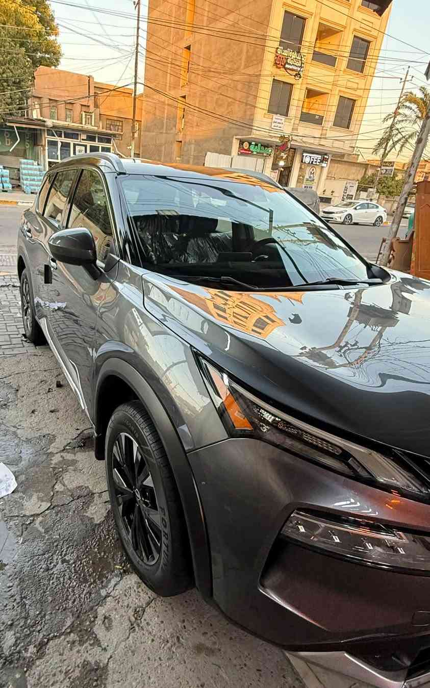 نيسان روج • ٢٠٢٣ • ماشيه ٥٩٠٠٠ كم