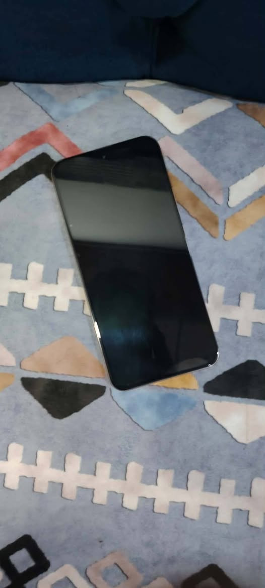 السلام عليكم 
Honor x9d 
للبيع السعر 430وبي مجال قليل 
سبب بيع اشتريت ايفون 13برو ماكس 
حتى ضمان مالو بعد موجود
***********
ملحقاتو كاملة
