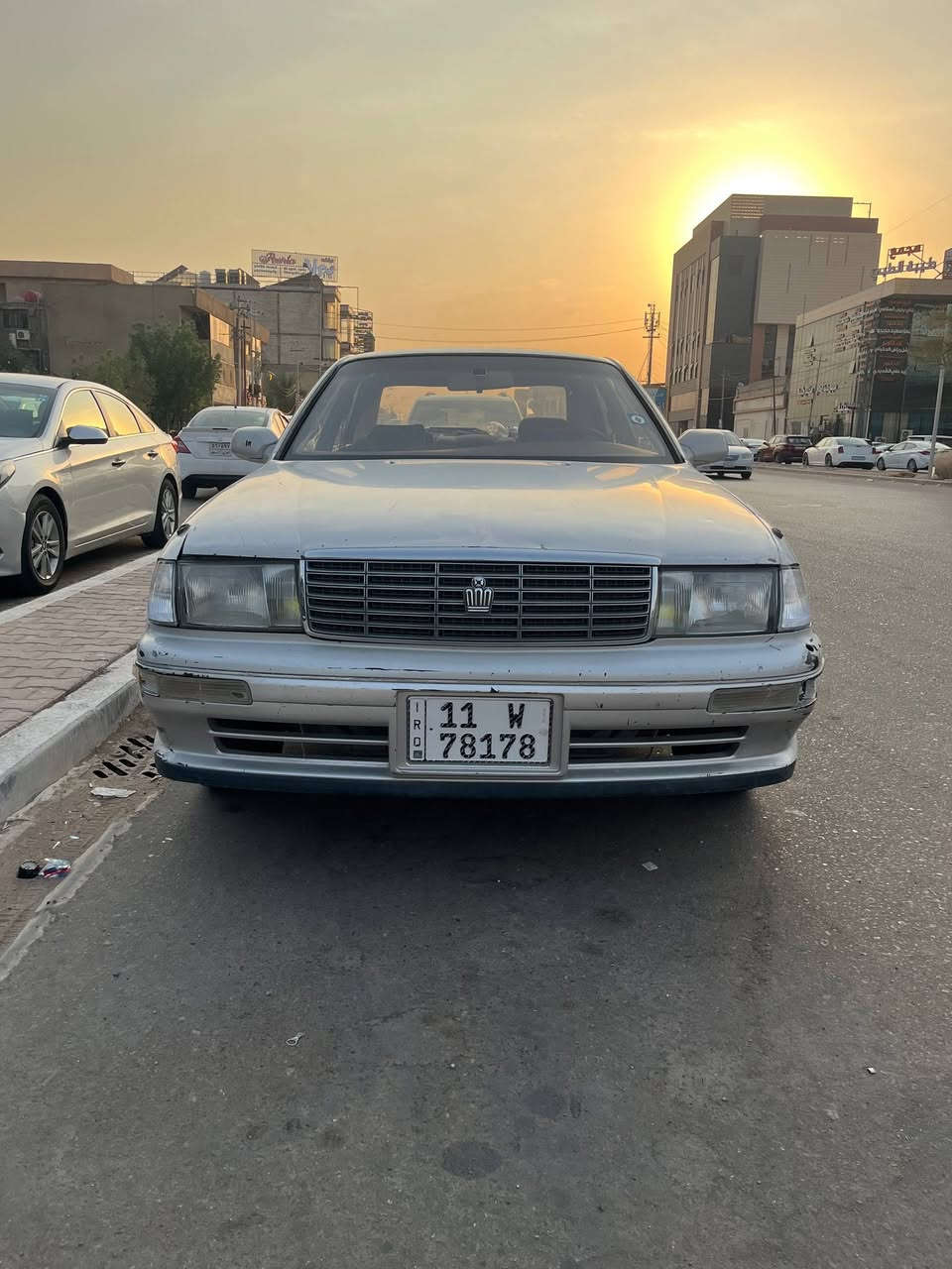 بطة كراون موديل 1992 للبيع  رقم انكليزي والسيارة بأسمي 
سنويتها ل 2030 مكفولة گير ومكينة تبريدها بارد  عوزة بس غاز 
سعرها 42 ورقة بيها مجال قليل حگ الجية تعال شوف ونتوالم 
للاتصال والاستفسار *********** مكاني نجف
