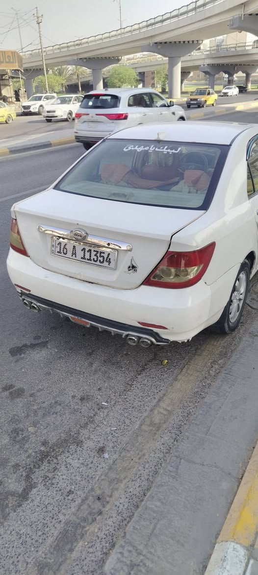 BYD F3
 محرك متسوبيشي بلادي رقم قادسيه بيها ضربه بلجنطه ومعمره وطخه بلباب و  مصبوغه عام  كهربايات شغاله كلها سنتر لك بيها ريموتين بلادي وشاشه تبريد شغال
عنواني كربلاء وراعيها صديقي من كربلاء مداور ثاني  يوم
السعر48 وبيها مجال بسيط ***********
