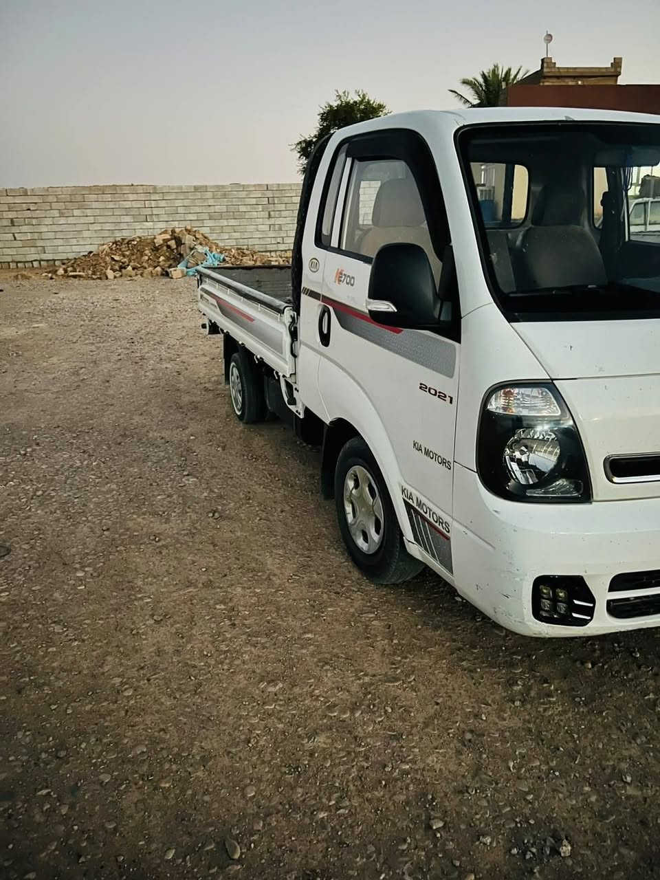 سلام عليكم كيه موديل 20 رقم بغداد سياره نضيفه مكفوله لا ضربه ولا طخه ولا صبغ تخم تاير تبريد ثلج الشراي ياخذ صافي الشراي يتصل مكلف بل النشر مكان السياره ديالى دلي عباس *********** السعر 128
