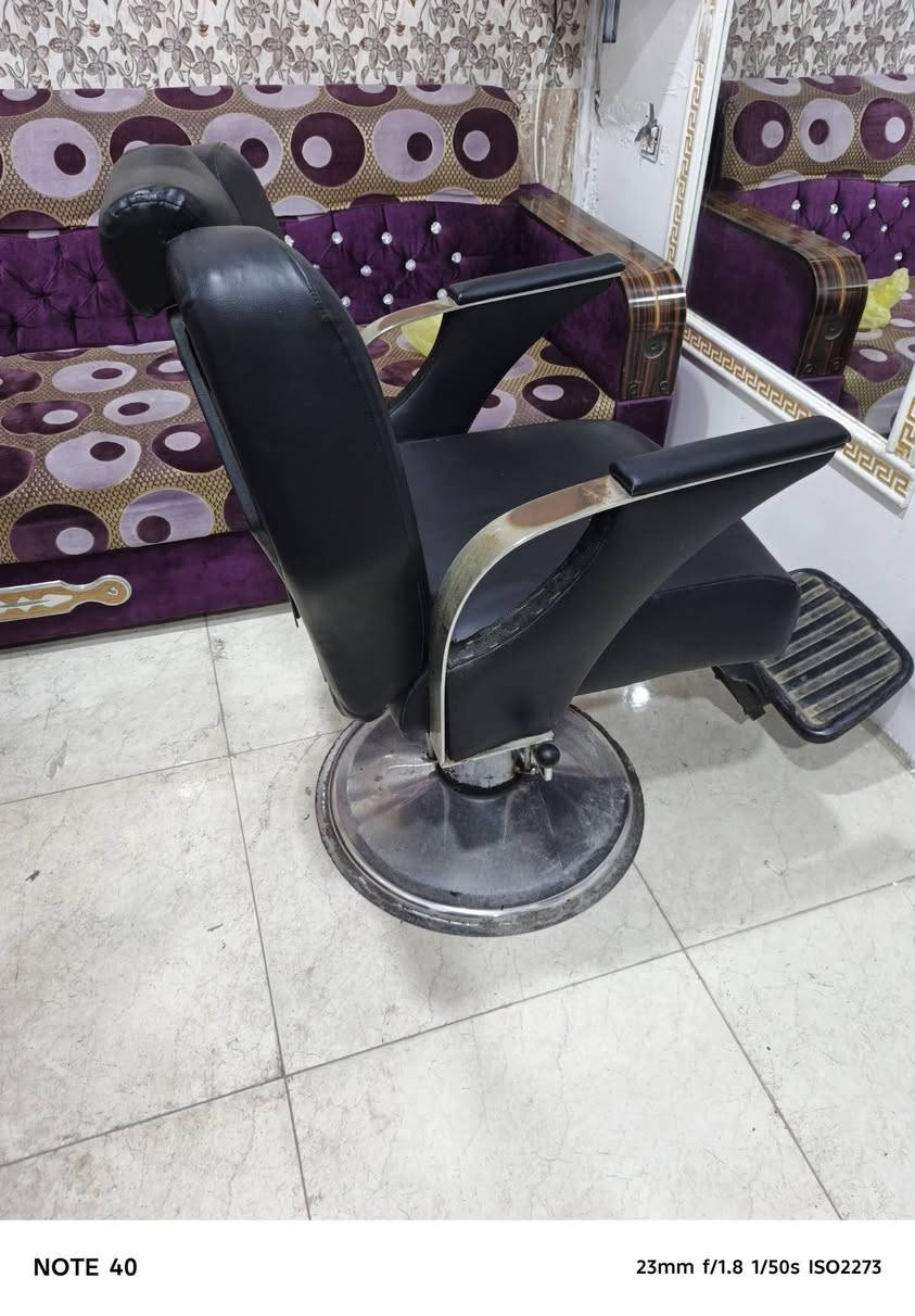 كرسي حلاقة مستعمل للبيع نقصه بس جك .. دوشمه جديده مكانه كربلاء الأمن الداخلي شارع سيد محمد
كرسي حلاقة مستعمل للبيع نقصه بس جك .. دوشمه جديده مكانه كربلاء الأمن الداخلي شارع سيد محمد 
سعره ٧٠ الف الشراي يتصل *********** او واتساب

نص مكتوب في الصور:
- NOTE 40 23mm f/1.8 1/50s ISO3001
- NOTE 40 23mm f/1.8 1/50s ISO2273