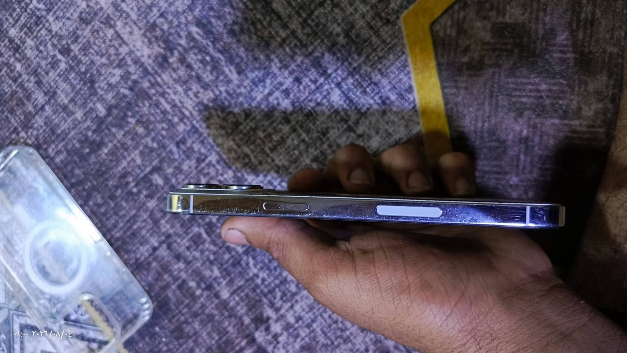 ايفون 14 برو ماكس  امريكي  جهز مجدد ذاكره 256/جهز ما بي اي شكال بس ضهر انكسر بس سعره 850 مكاني بصره  تواصل علا رقم ***********
