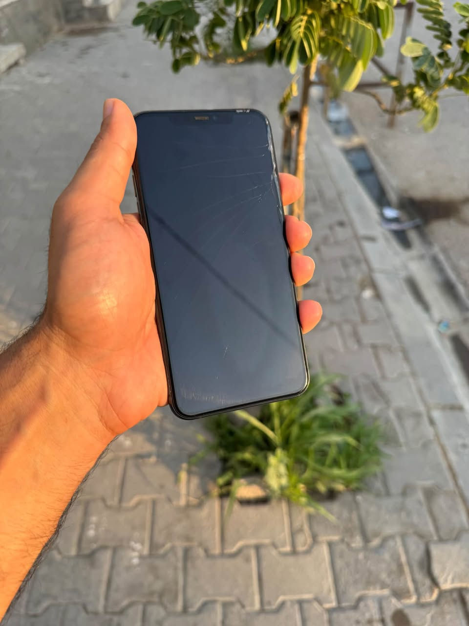 آيفون ١١ برو ماكس • ٢٥٦ • بطارية ٨٩٪