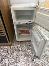 ثلاجة • شغالة • تجمد