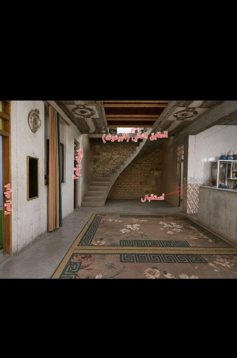 بيت قرب مجمع حجي حسن الي قريبه على على حي القصور من جهة طريق بغداد
قريب على الشارع العام 
المساحة ٤٠٠ متر٢ 
٣٠٠ بناء و١٠٠ كراج حسب ما موضح بالفيديو 
س ع ر ١٢٥ مليون
للإتصال ***********
