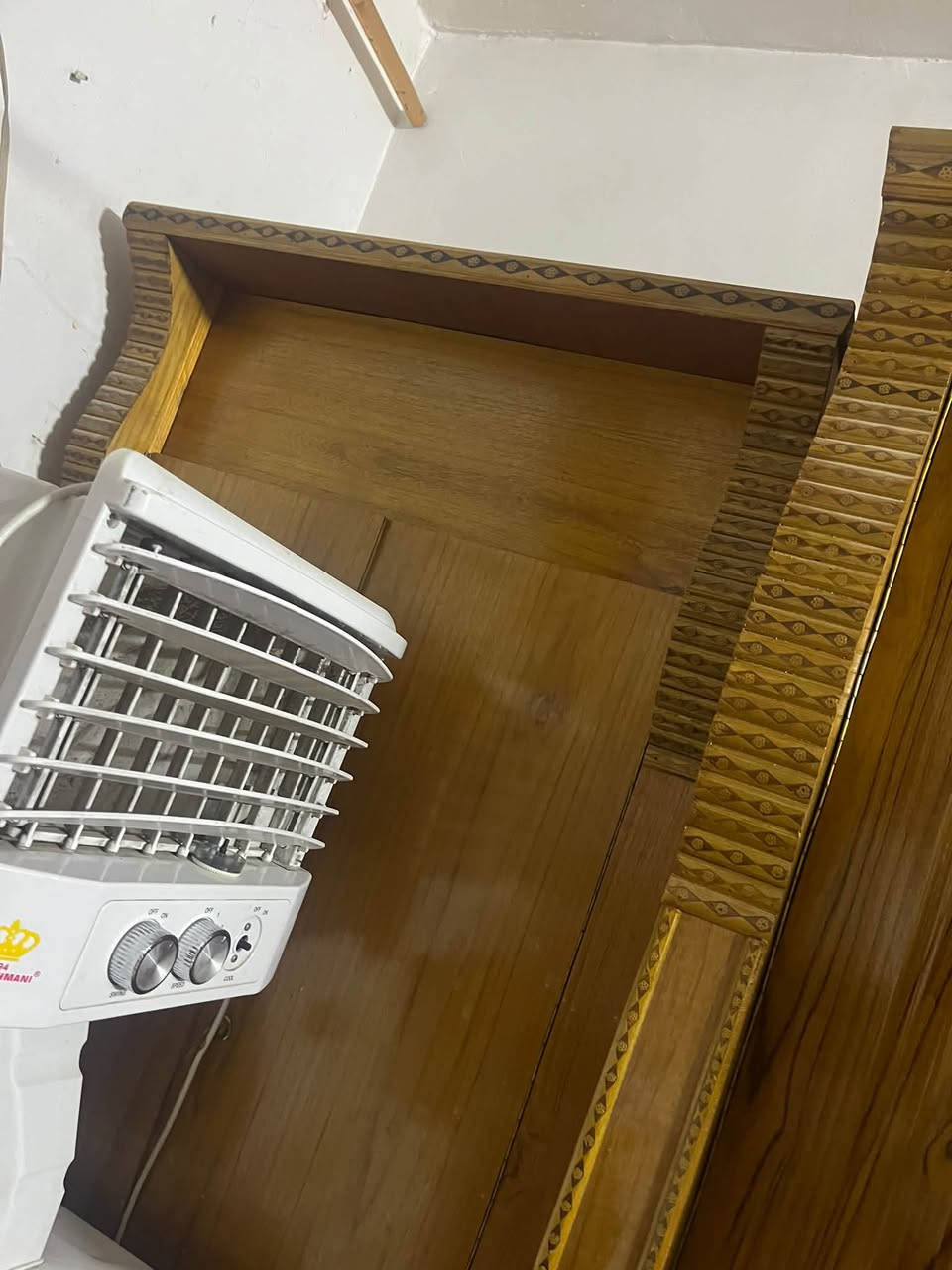 غرفة مامستعمله جديده بيع مستعجل سعر ٦٠٠ الف مكان بابل  ***********
