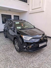 للبيع تويوتا راف 4 موديل  ٢٠١٧ مواصفات XLE السعر 140 وبيه مجال وارد أم...