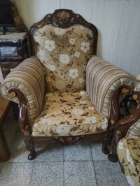 قنفات نظيفه وجديده للبيع مستعجل للتواصل واتساب 07502891732
