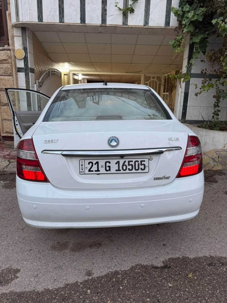 جيلي • ٢٠١٣ • مكينة ١٨٠٠