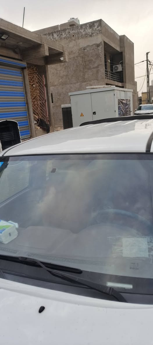 من رخصة الادمن المحترم 
للبيع كريت ول موديل 19 رقم واسط دولي بأسمي تحويل مباشر 
سياره جاهزه حداديه تخم تاير 
تبريد تدفئة 
محرك كير كفاله 
السياره بيها جاملغ أمامي أيسر وحافه بنيد وشويه جوه الايت 
وشويه بارد جو البك لايت الباقي كفاله مانقصها برغي
مال جناي مو شغل وتحميل 
السعر 95 وبيها مجال للشراي 
عنواني واسط الكوت للاستفسار الاتصال على 
*********** سيد حسان
***********
