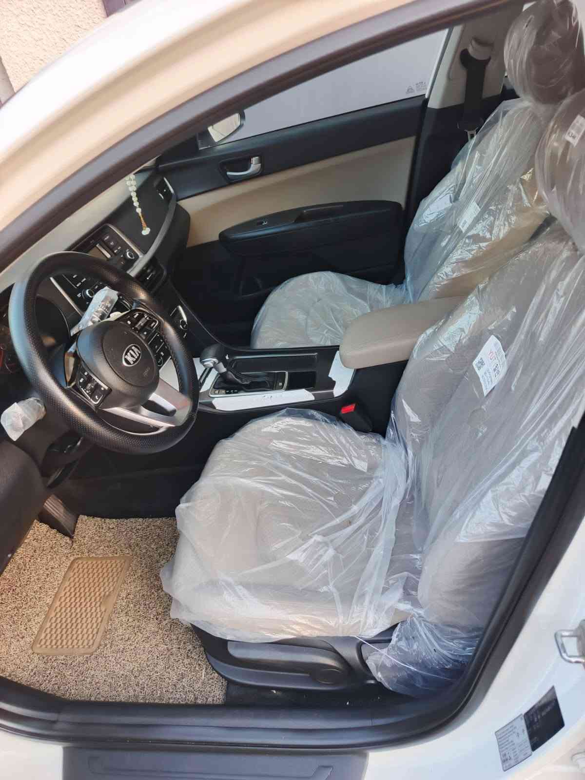 السلام عليكم 
كيه اوبتما مديل 19 وارد خليجي ماشيه 74
محرك 2400
سنويه منتهيه

بيها بس هاي الطخه بلصندوك وبلباب والباقي كفاله عامه 

(العنوان) البصره المعقل 📍
(علماً مكلف بلنشررررر)

السعر 165💸💸💸💸 البصرة, العراق

نص مكتوب في الصور:
- اتحاد النترا البصرة
- ابو زين - 19 س -
- الانترا موديل 2020 سياره جديده بمعنه الكلمه بالحقيقه احله من الصور بهواي السياره كفاله بس شخط بالباب الخلفي فقط السياره فول سنويته مامنتيه تنتهي 27/12/2026 بسم شركه السياره العنوان جنينة شارع البهو
- الاستفسار ***********
- 5+
- تعليق باسم ابو زين