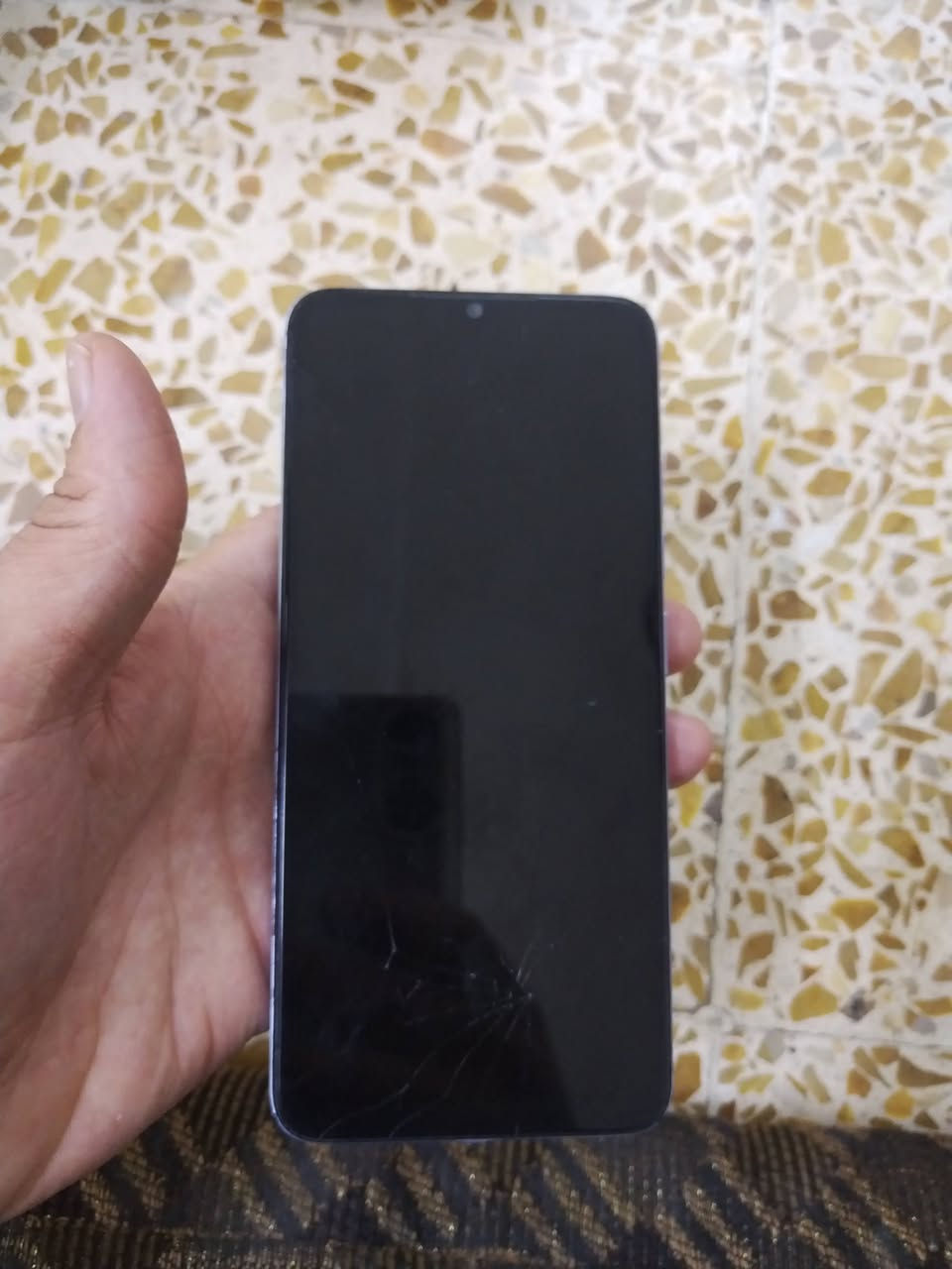 TECNO Spark Go 2023 
💾 التخزين: 64GB
🧠 الرام: 4GB + حتى 3GB توسعة افتراضية
🔋 البطارية: 5000mAh
🤖 النظام: Android 12
🔐 بصمة خلفية
ماواصل مصلح
فقط كسر بشاشه على طولها بس ما تأثر على اللمس
السعر45
***********فقط اتصال
