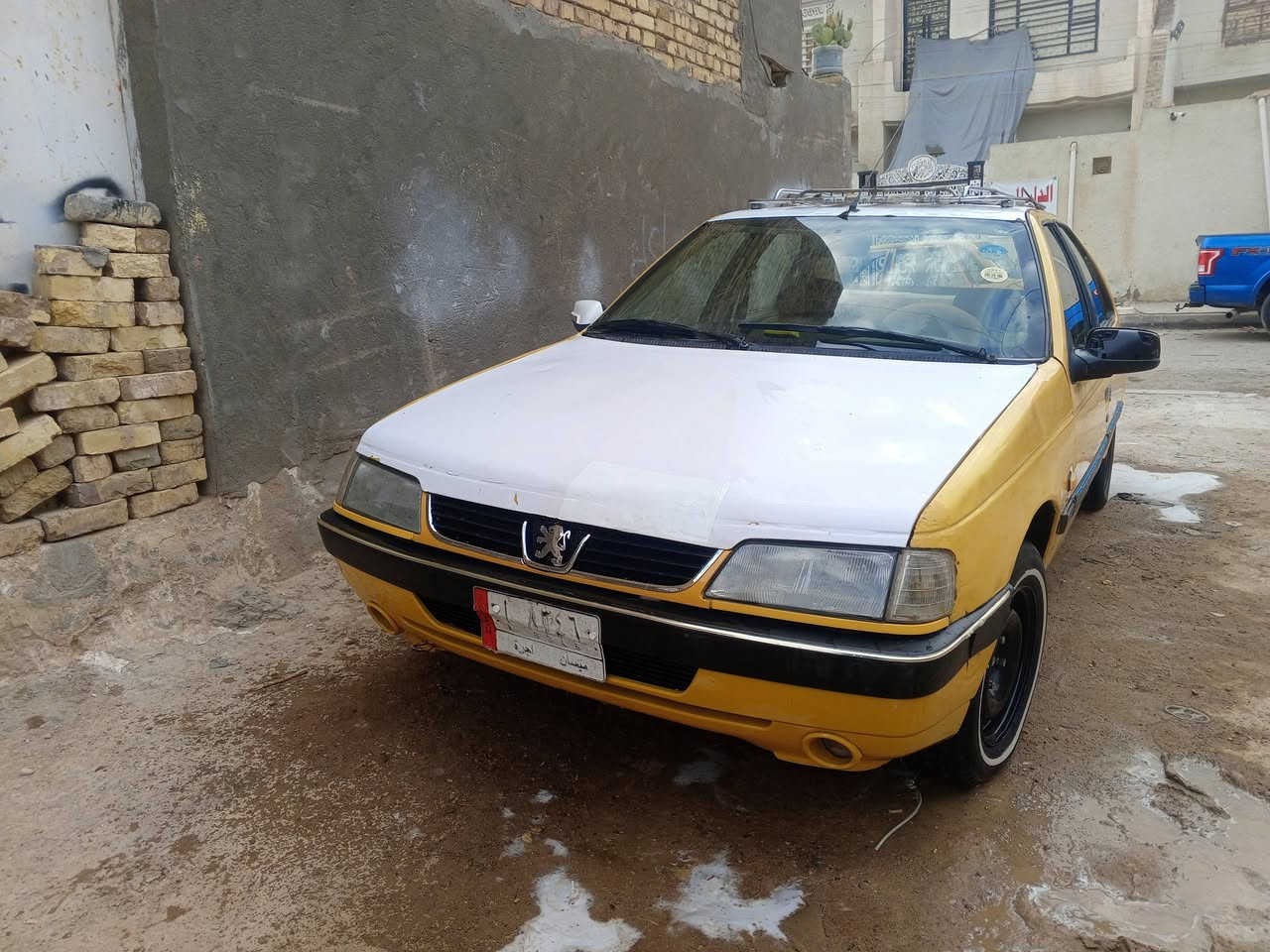 سلام عليكم البيع بيجو 405 موديل 12 مكينه وكير جديدة تخم تاير حداديه 90٪100 سياره مابيه تبديل ولا ضربه فقط تكحيل غرفه جديده سنويه نافذه بل 25 شهر ال11 مصفره هيه وغرامات تأخذ صافي مكاني العمارة مغربه سعر 23 وبيه مجال قليل ***********
