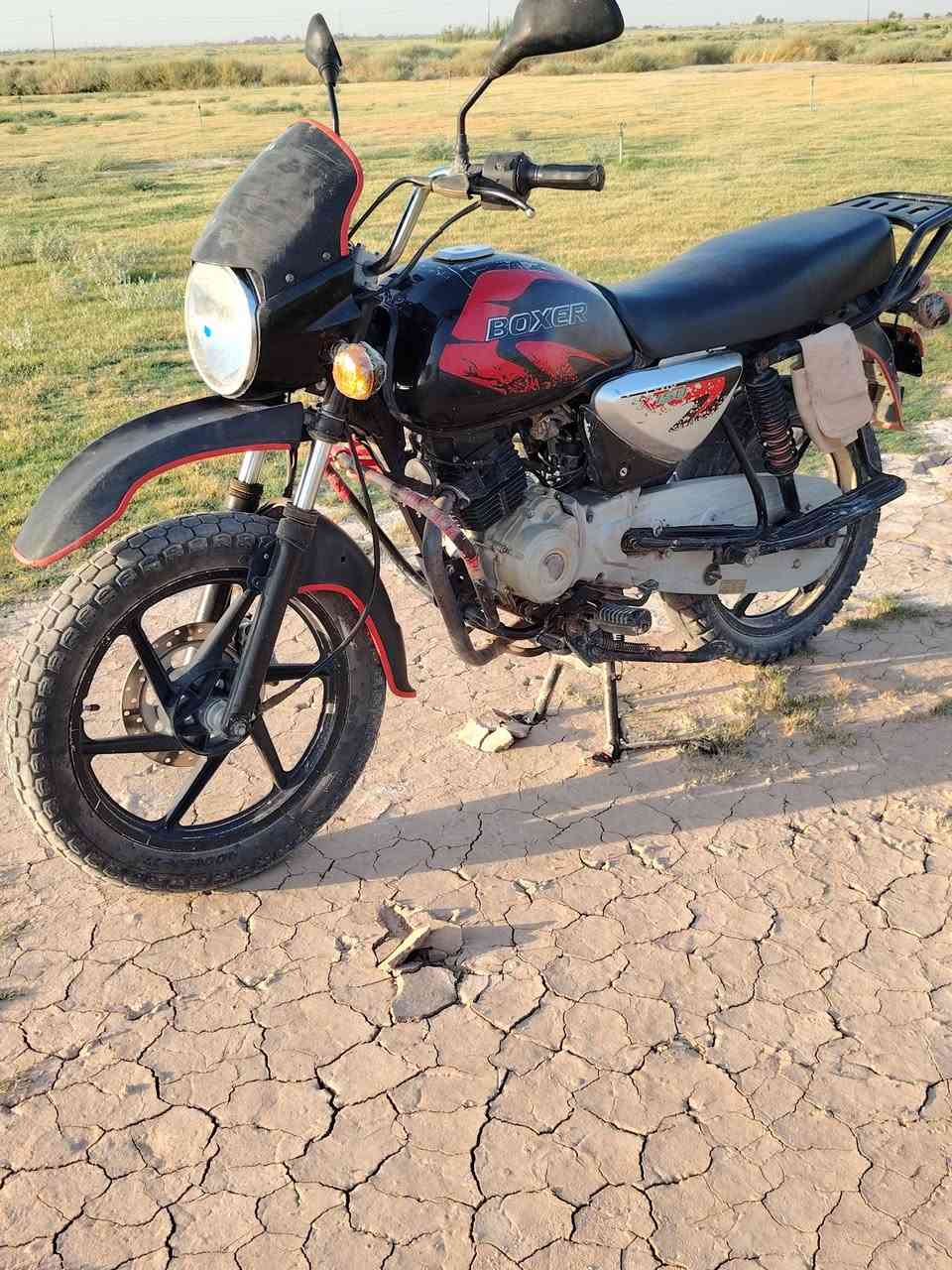 السَلٱمٌ عـَلـْيگمّ دراجه بوكسر موديل 2021 دراجه حلـِۈۋ‏وھّ ونضيفه مال بيت.   
الدراجه اوراق اصوليه شرط الترقيم
دراجه جاهزه اشاير كيج بانزين كيج السرعه ڱڵـه. شغاله مكان ديالى بهرز 
للاستفسار الاتصال
***********
