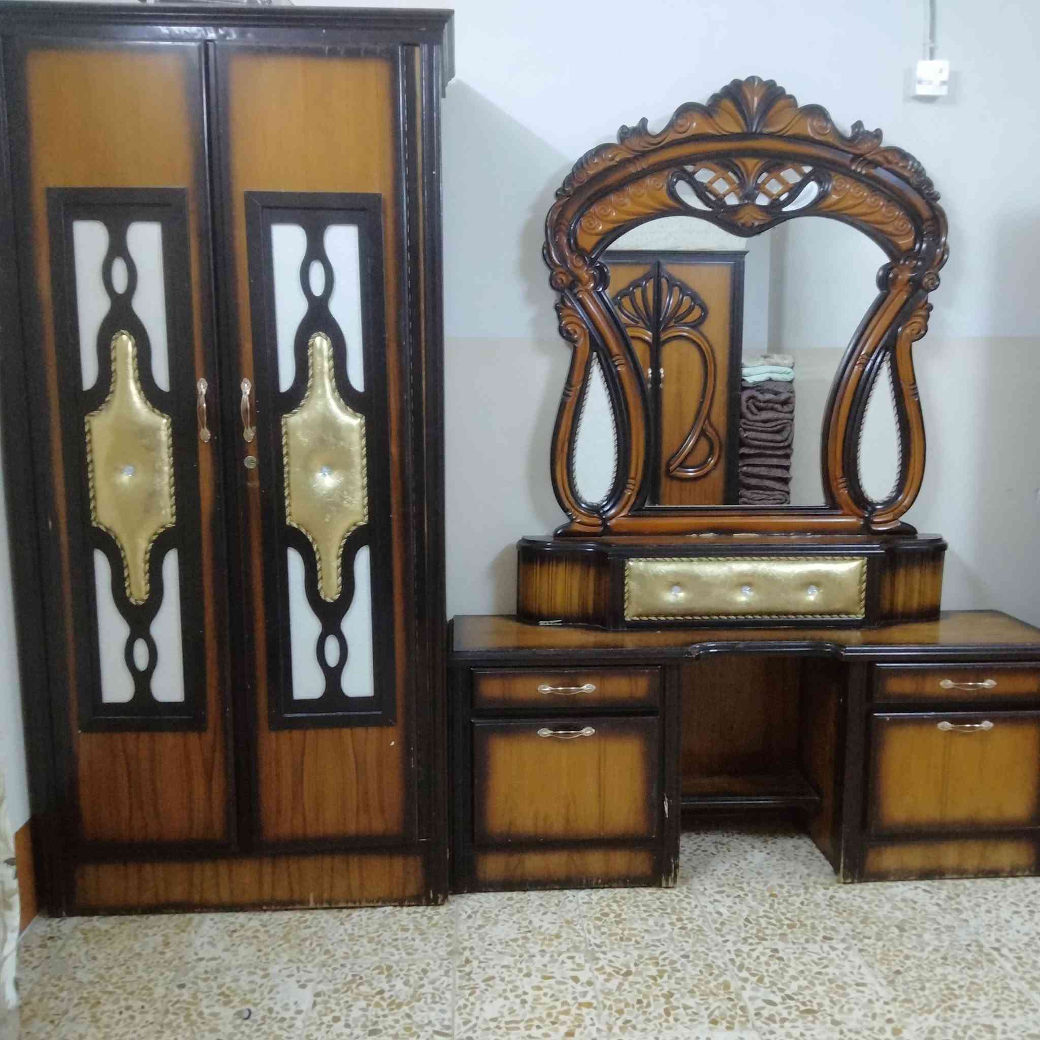 غرفة نوم مستعمل نظيف اخو جديد
رقم ***********
