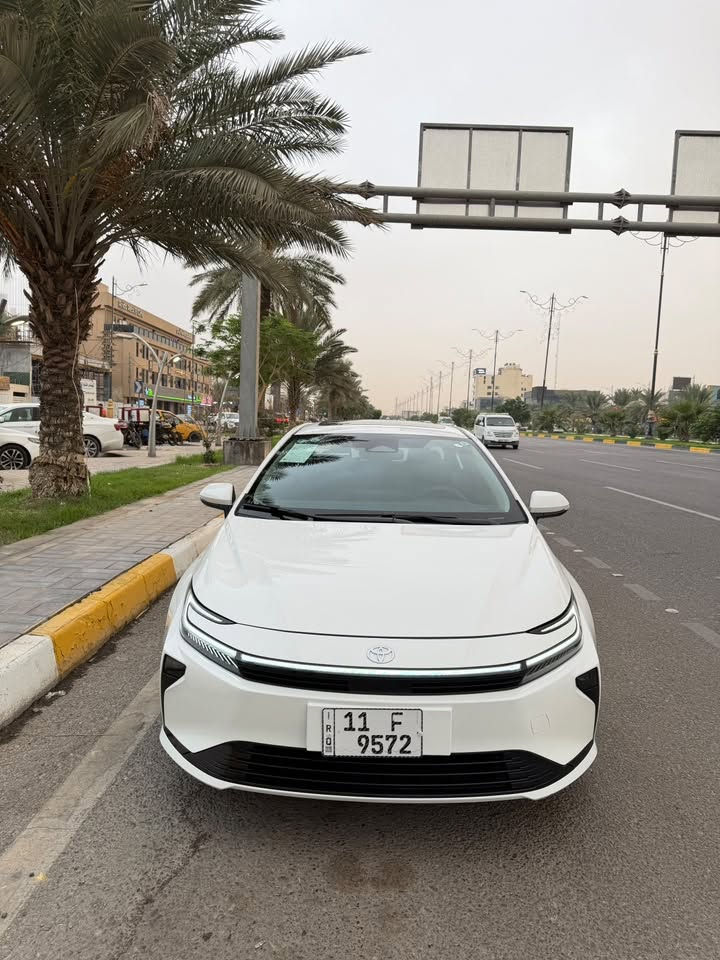 كورلا • ٢٠٢٦ • هايبرد ١٨٠٠
