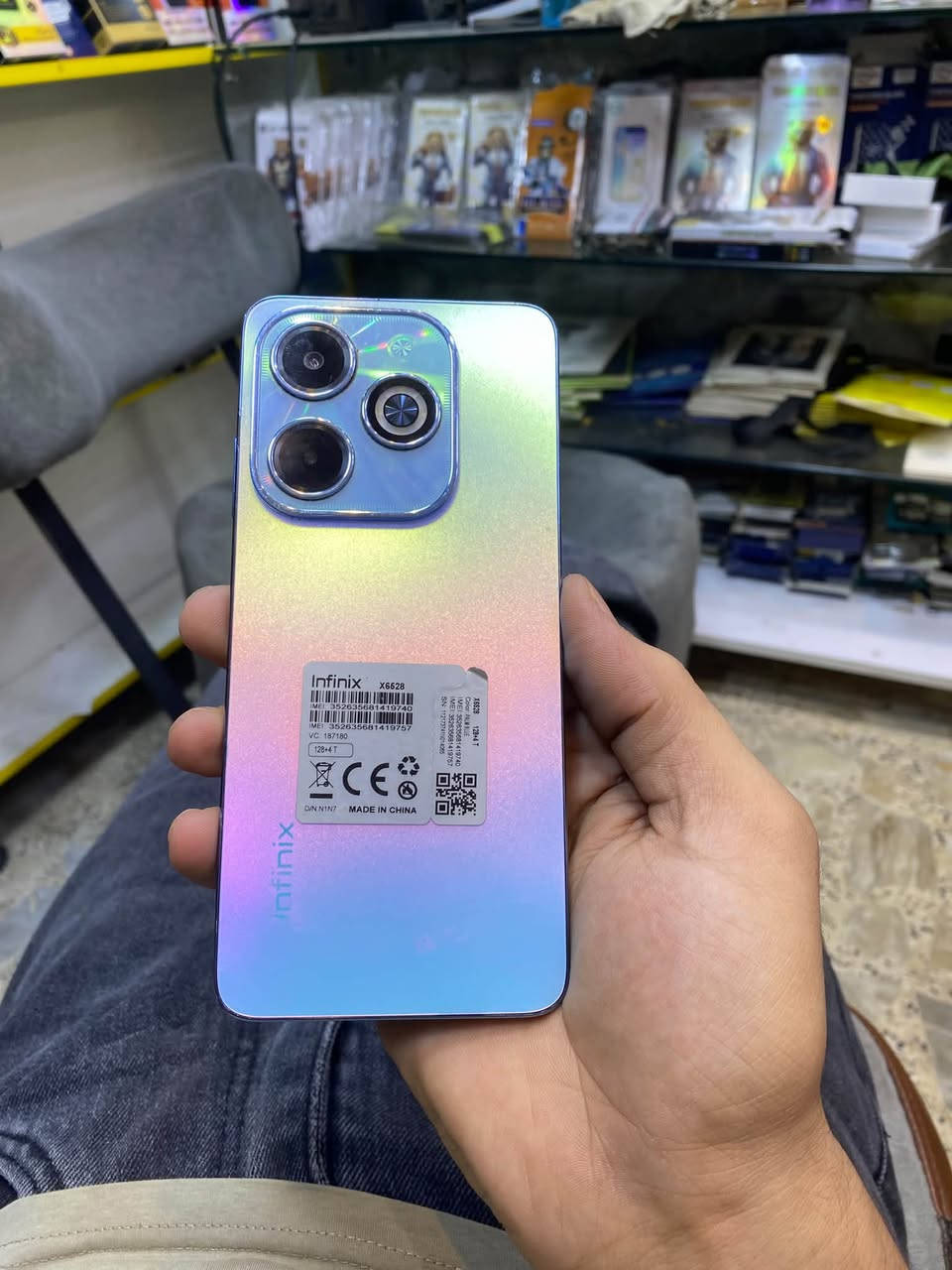 للبيع سعر التوصيل ١٧٠ 
***********

نص مكتوب في الصور:
- هاتفي XOS Based on Android V13.0.0 الطراز Infinix X6528 اسم الجهاز Infinix HOT 40i وحدة المعالجة المركزية UMS9230 (T606) إصدار Android 13 الكاميرا الخلفية 50M DUAL Camera الكاميرا الأمامية 32M ROM 128.00 GB RAM 2.00 GB + 4.00 GB 4 GB قابلة للتوسيع