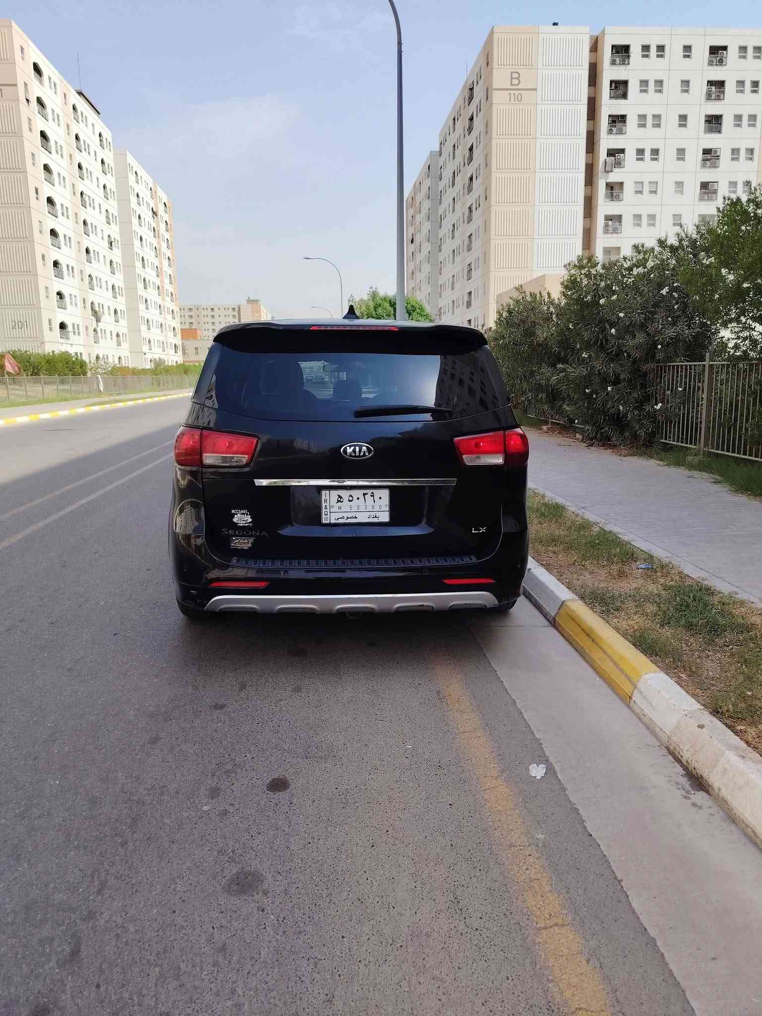 السلام عليكم كيا سيدونا ٢٠١٧للبيع وارد أمريكا بسمي رقم بغداد أبواب كهرباء مري شفط تحكم استيرن لايت زنون محرك و كير شركة تبريد ثلاث قطع كشن السايق كهرباء كامره خلفيه نظام ايكو اقتصادي تأشيرات  بطاريه جديده محرك ٣٣٠٠ حادث خلفي تبديل@٠ جنطه نفس الون هاتف *********** واتساب
