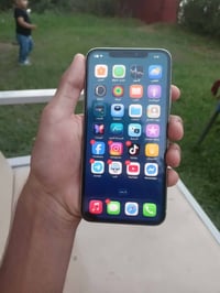 آيفون ١١ برو ماكس • ٢٥٦ • كاميرا رجفة