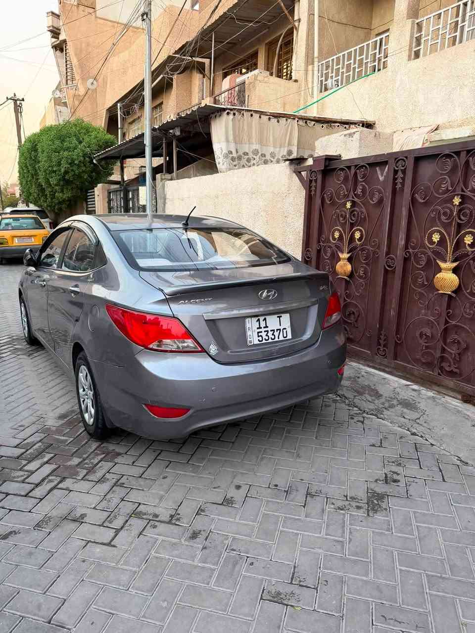 السلام عليكم
اكسنت ٢٠١٦خليجي 

قطرتين 

ماشيه ٩٧

بيها اربع قطع صبغ اثر طخات بسيطه بدون فتح وصار توحيد لون في صفحة السايق

صدر امامي خلفي جديد السياره مابيها نقص 

رقم بغداد الجديد بسمي 

السعر ٧٩ وبيها مجال 

للاستفسار ***********

