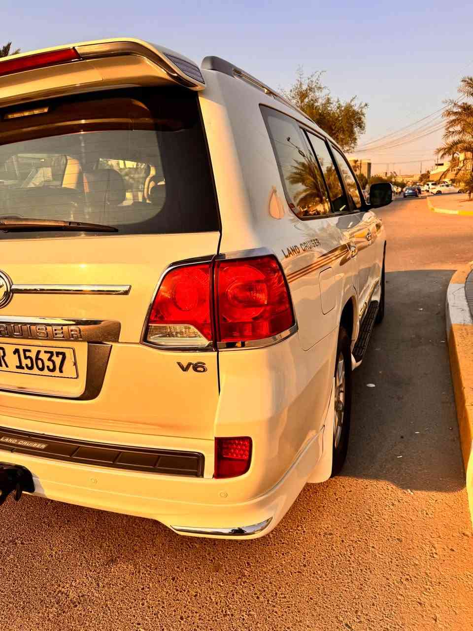 لاندكروز • ٢٠١٣ • للبيع