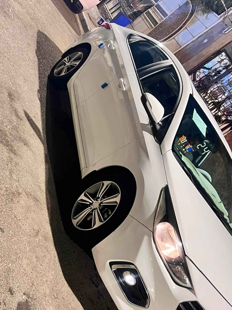 هيونداي اكسنت مديل 2020 خليجي فتحه مكينه 1600 دوش  فول مواصفات عده البصمه كفاله عامه بيه رصعات حالوب السياره خفيف مكينه كير حداده تخم تاير تبريد تدفئه كله كفاله 
مكاني بصره قبله حي الجامعه *********** سعر 118 وبيه مجال حك الجيه وكاله تحويل مجاني بسم شركه اربيل خصوصي
