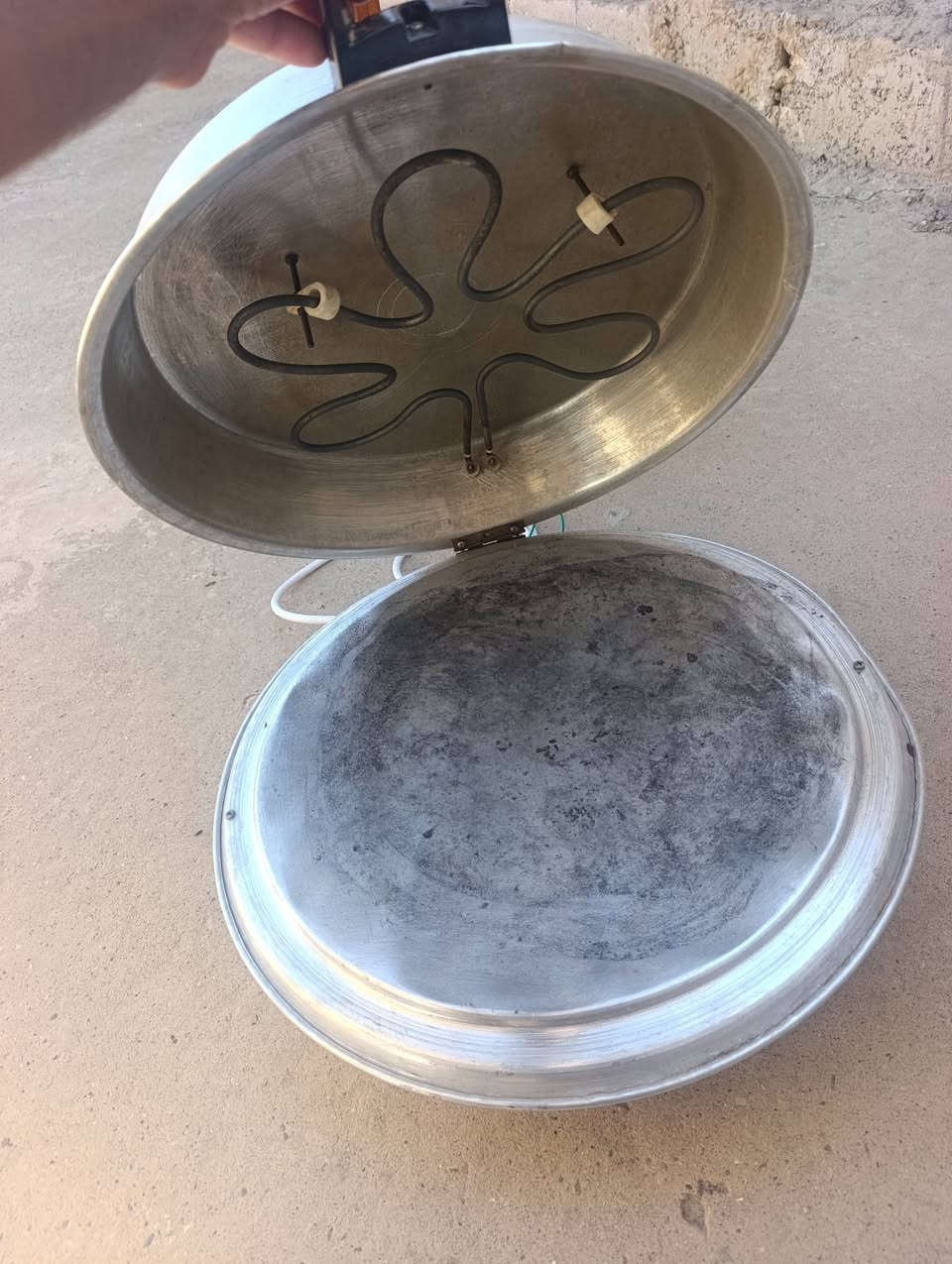 اثنينهم • للبيع