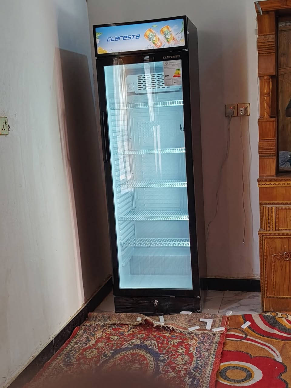 سلام عليكم عارضه البيع مستعمله شهرين 
 جديده مكان ديوانيه عل طريق السنيه
رقم الهاتف ***********
