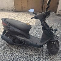 بريز • أوراق • تعليق مكسور