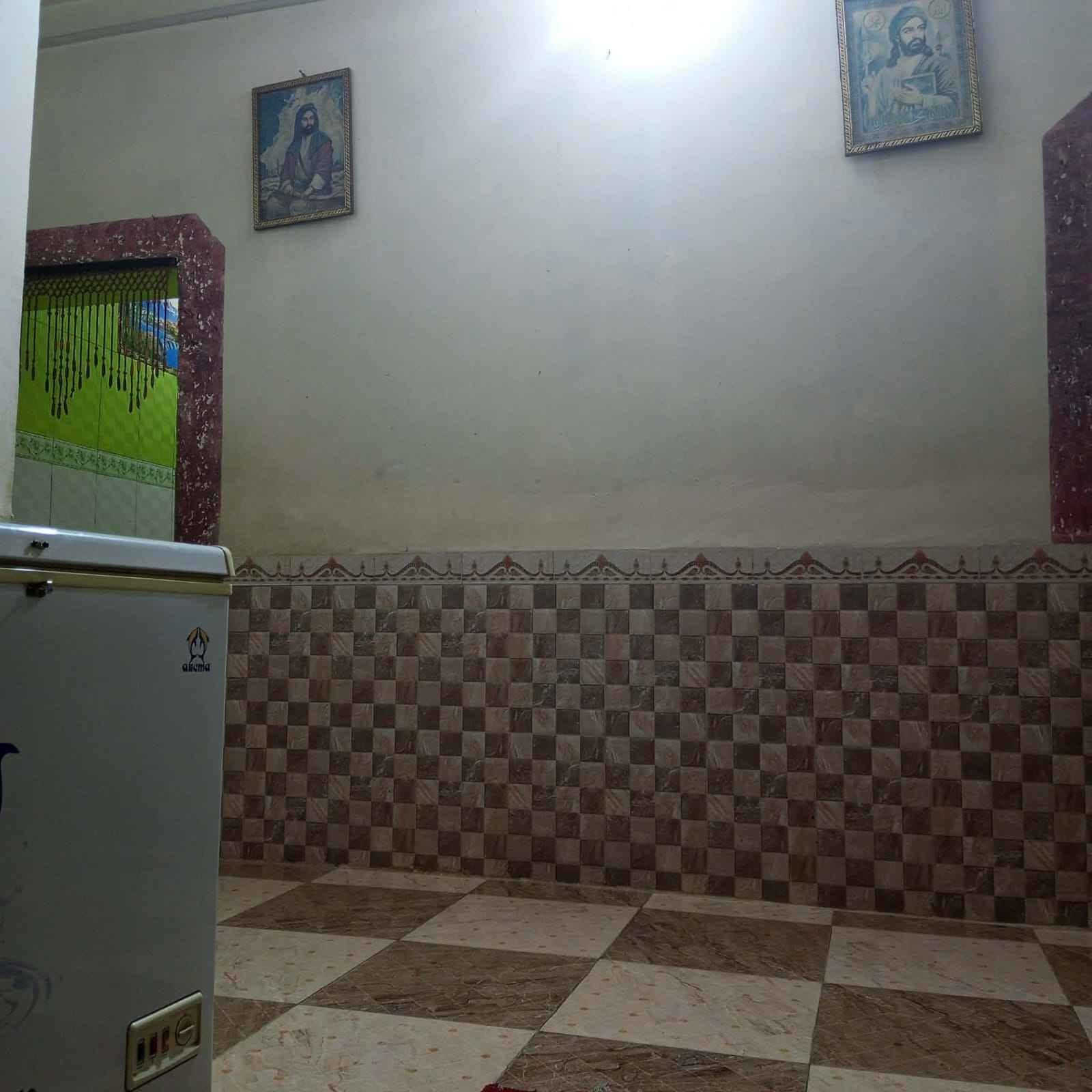 بيت للبيع حي الشهداء مساحة 200 طابقين
أتصل *********** واتساب السعر 135 الشطره, ذي قار

