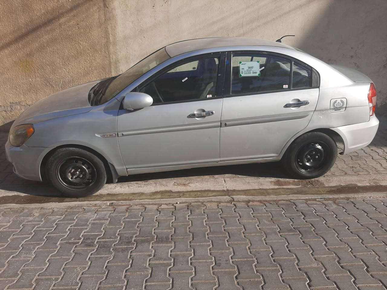 اكسنت ٢٠٠٧ خليجي طخة بسيطة جاملغ الخلفي مصلحة على البارد ومرشوشة رش صبغ حزام جمالية فقط تبريد ثلج رقم ديالى انكليزي الجديد بسمنا تحويل ثاني يوم كير ومحرك مكفولات محرك ١٦٠٠ منظومة تبريد جديدة سعره ٦٨ *********** مكان بغداد
